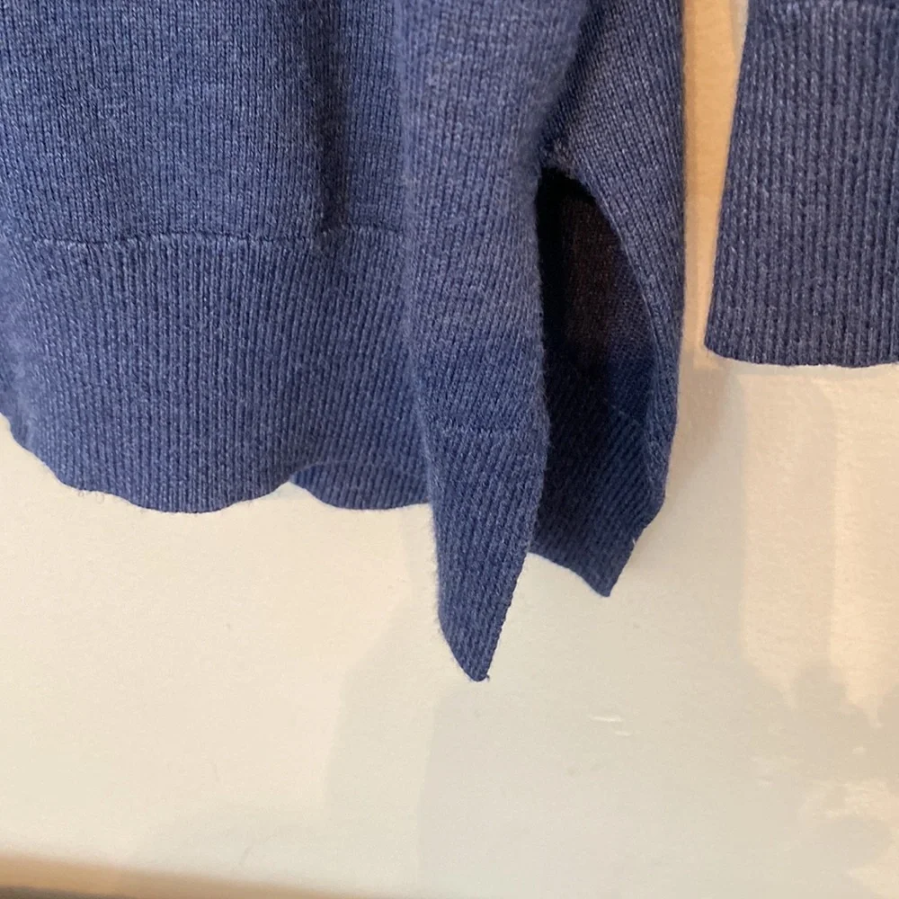 Grecerelle Blue Heather Knit Long Sleeved V-Neck Sweater 2XL - Picture 3 of 10